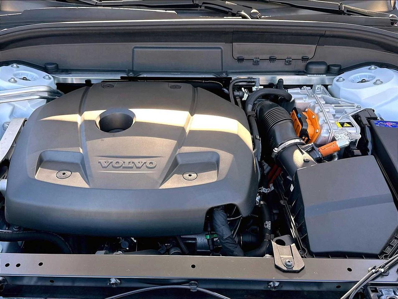2025 Volvo XC60 Plug-In Hybrid Ultra Roseville CA