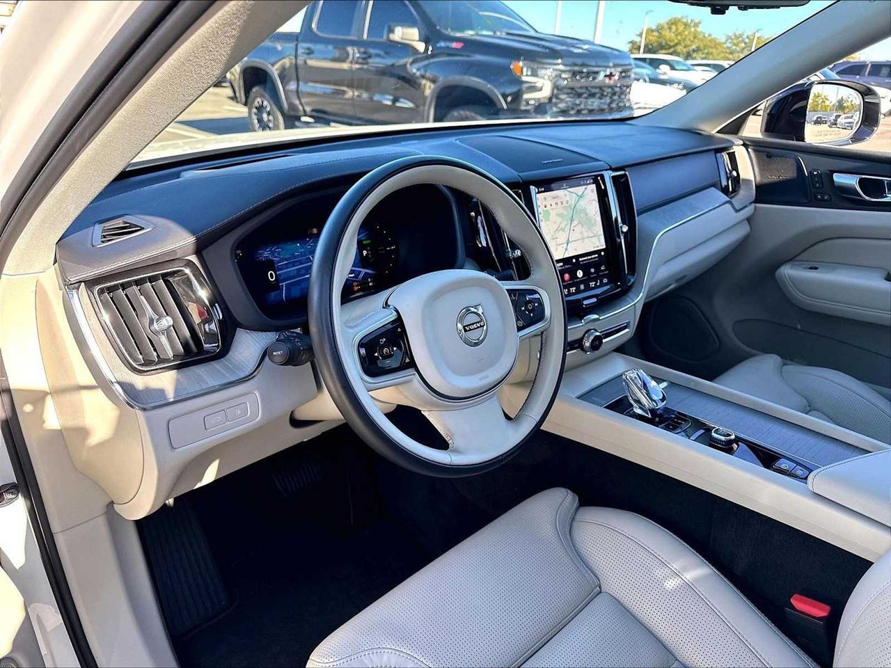 2025 Volvo XC60 Plug-In Hybrid Ultra Roseville CA