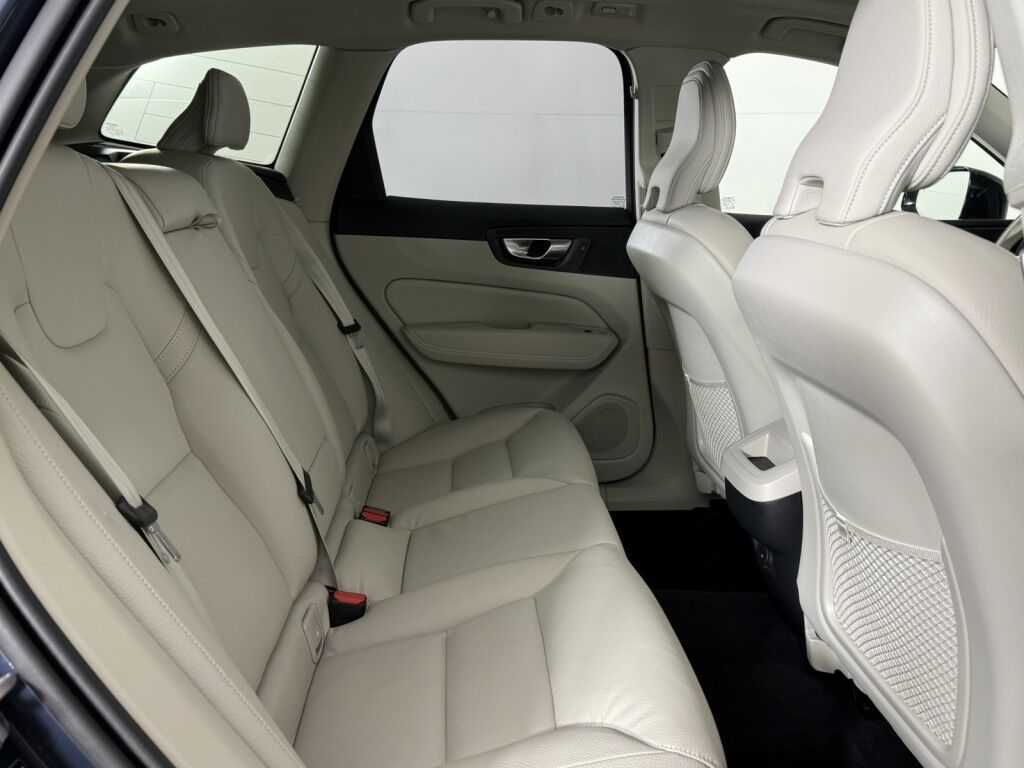 2025 Volvo XC60 Plus Maumee OH