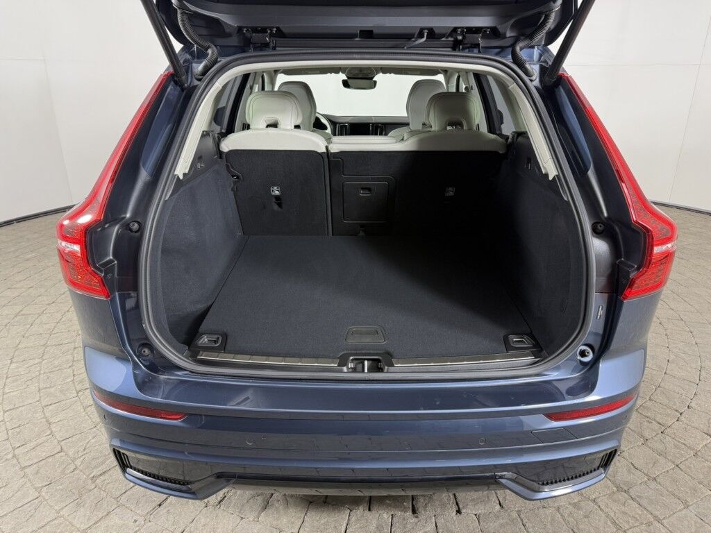 2025 Volvo XC60 Plus Maumee OH