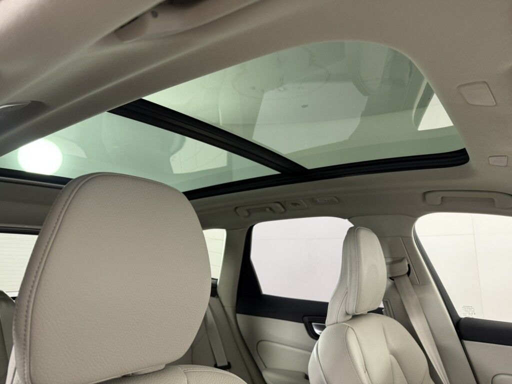 2025 Volvo XC60 Plus Maumee OH