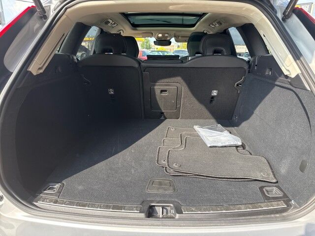 2025 Volvo XC60 Plus Springfield IL
