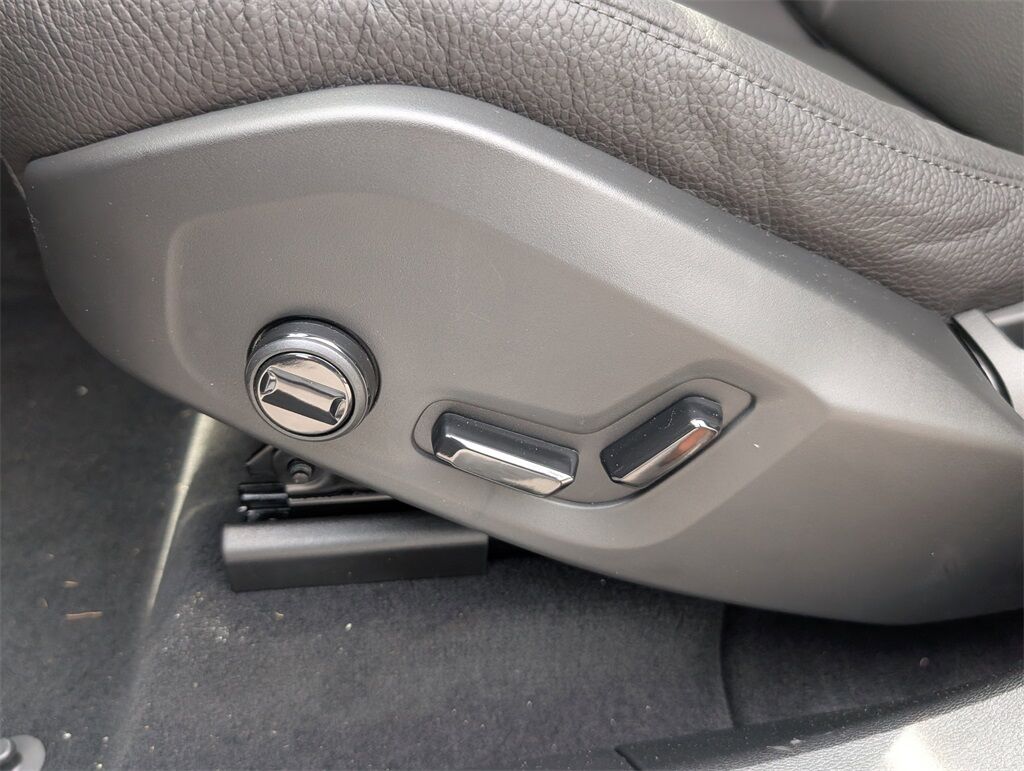 2025 Volvo XC60 Hunt Valley MD