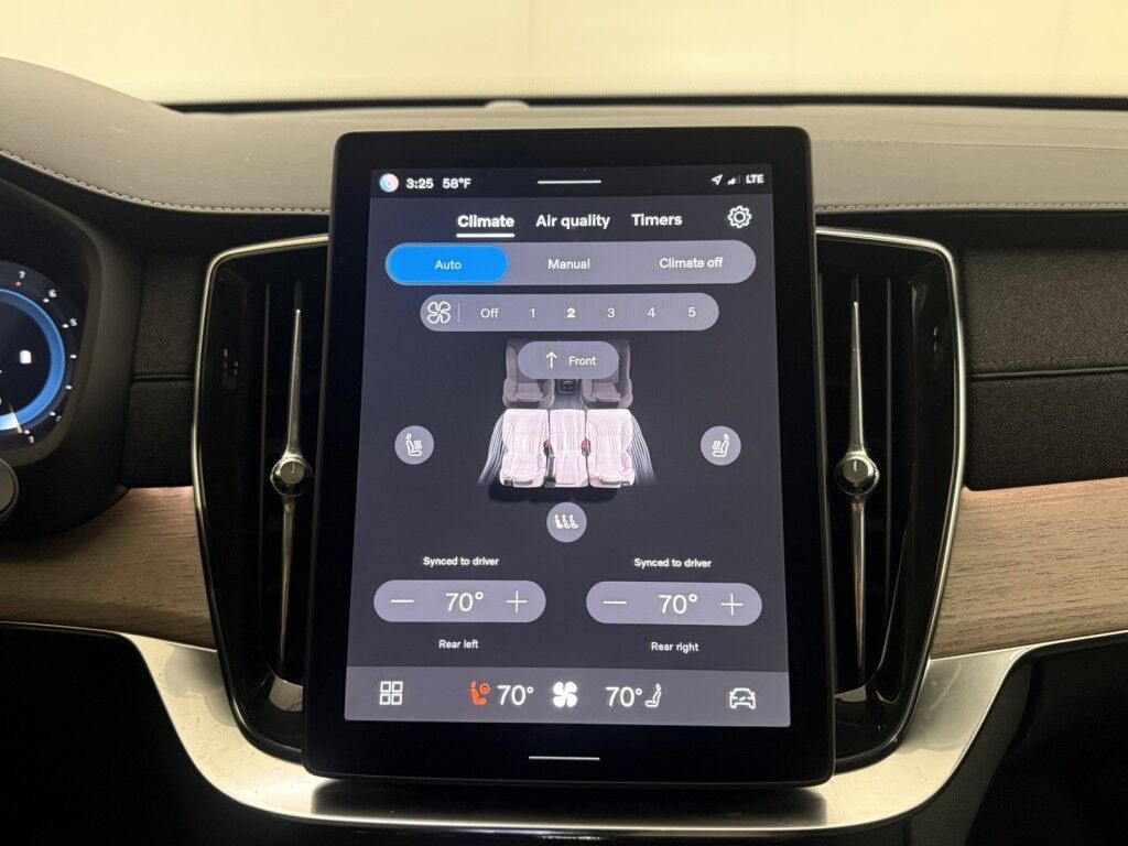 2025 Volvo XC90 2025.5 B5 AWD Plus 7-Seater Maumee OH