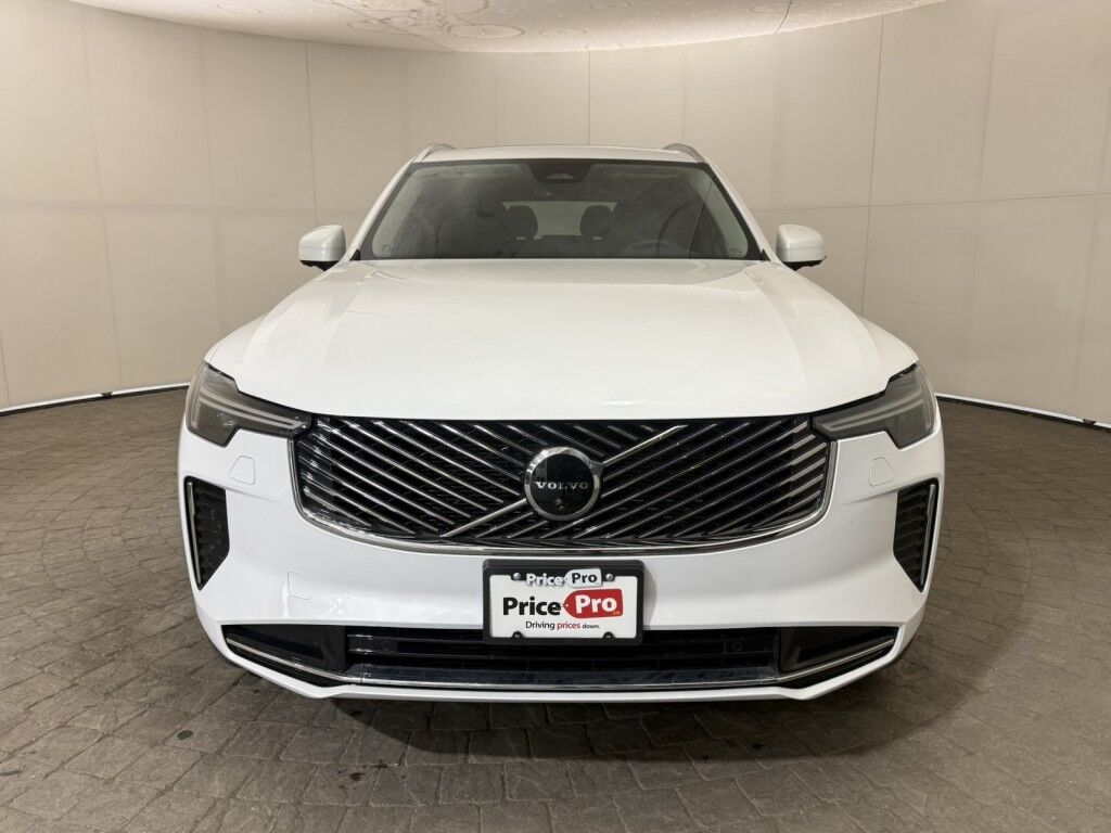 2025 Volvo XC90 2025.5 B5 AWD Plus 7-Seater