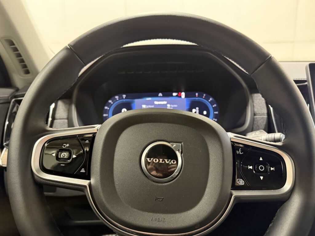 2025 Volvo XC90 2025.5 B6 AWD Plus 7-Seater Maumee OH