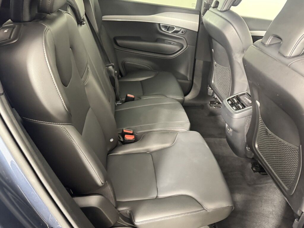 2025 Volvo XC90 AWD Core 7-Seater Maumee OH