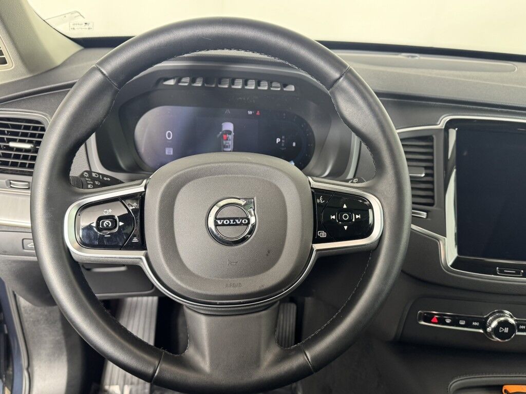 2025 Volvo XC90 AWD Core 7-Seater Maumee OH