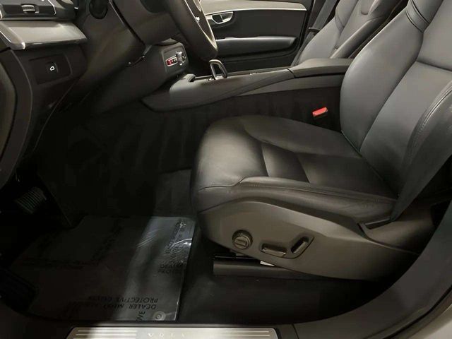 2025 Volvo XC90 B5 Core Dallas TX