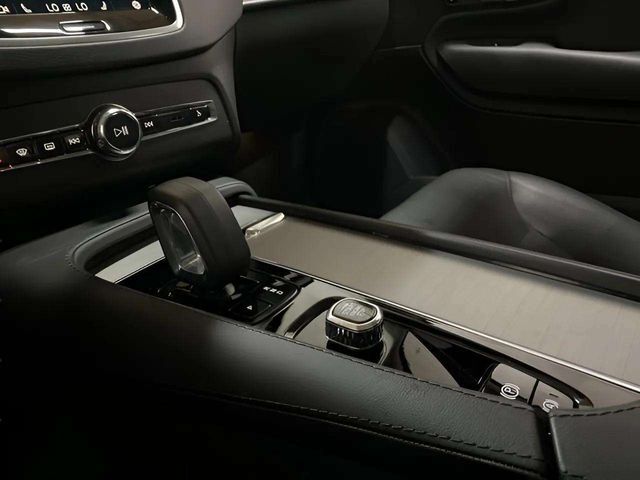 2025 Volvo XC90 B5 Core Dallas TX