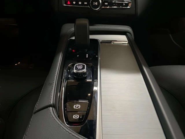 2025 Volvo XC90 B5 Core Dallas TX
