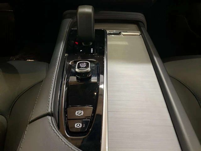 2025 Volvo XC90 B5 Core Dallas TX