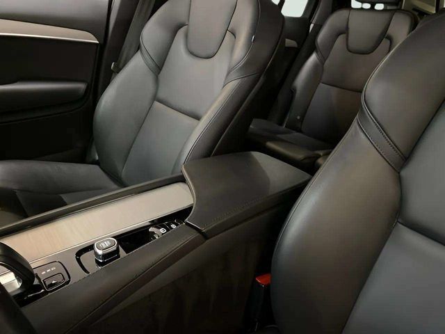 2025 Volvo XC90 B5 Core Dallas TX