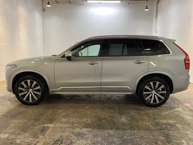 2025 Volvo XC90 B5 Core