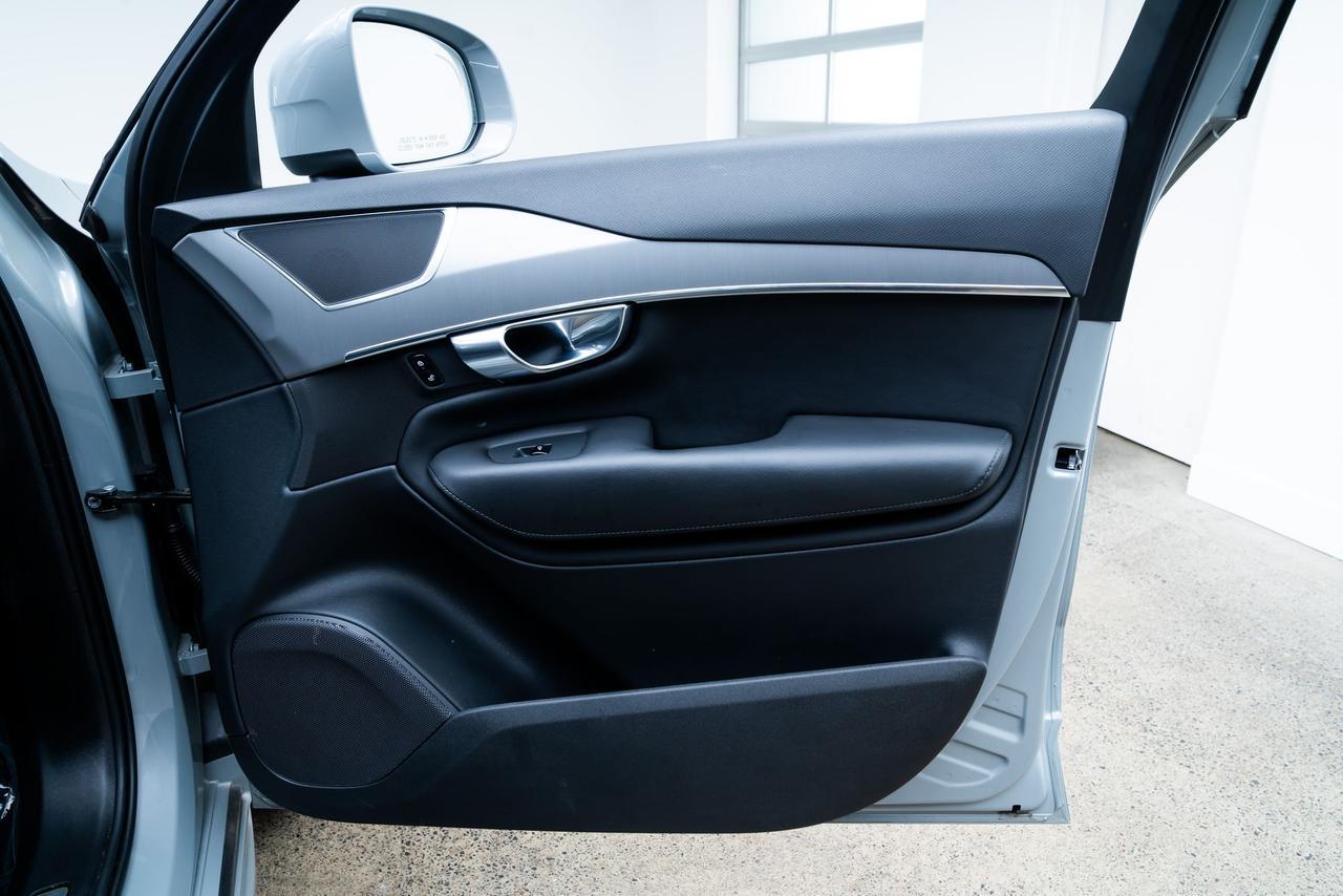 2025 Volvo XC90 B5 Core Pilot Assist Adaptive Cruise Portland OR