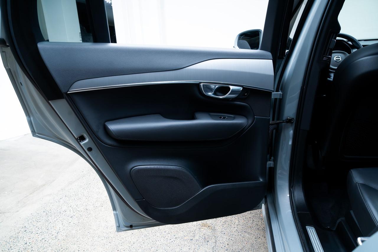 2025 Volvo XC90 B5 Core Pilot Assist Adaptive Cruise Portland OR