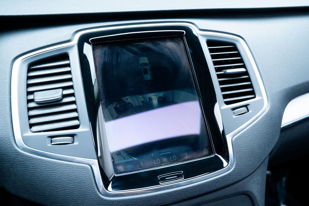 2025 Volvo XC90 B5 Core Pilot Assist Adaptive Cruise Portland OR