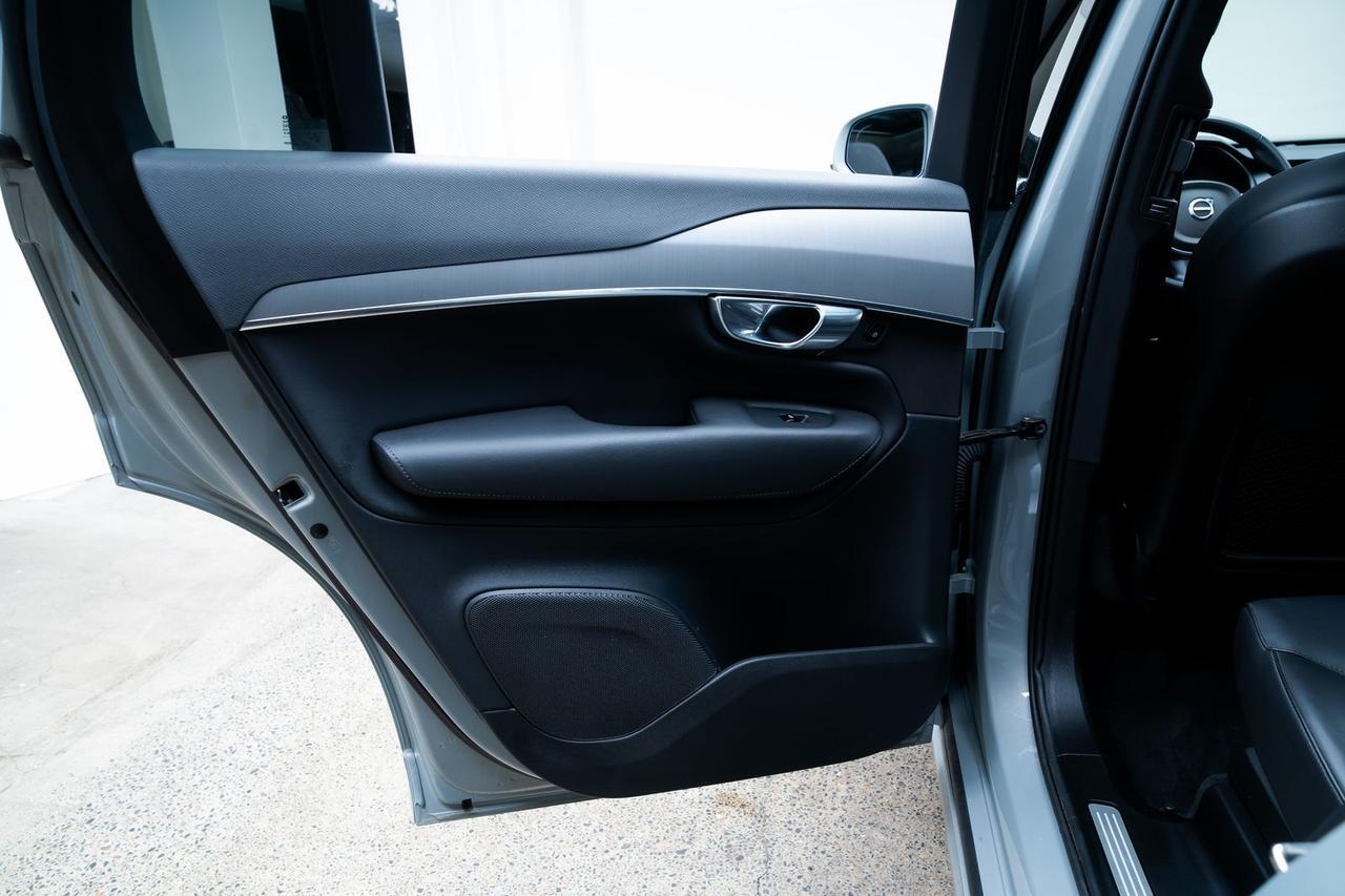 2025 Volvo XC90 B5 Core Pilot Assist Adaptive Cruise Portland OR