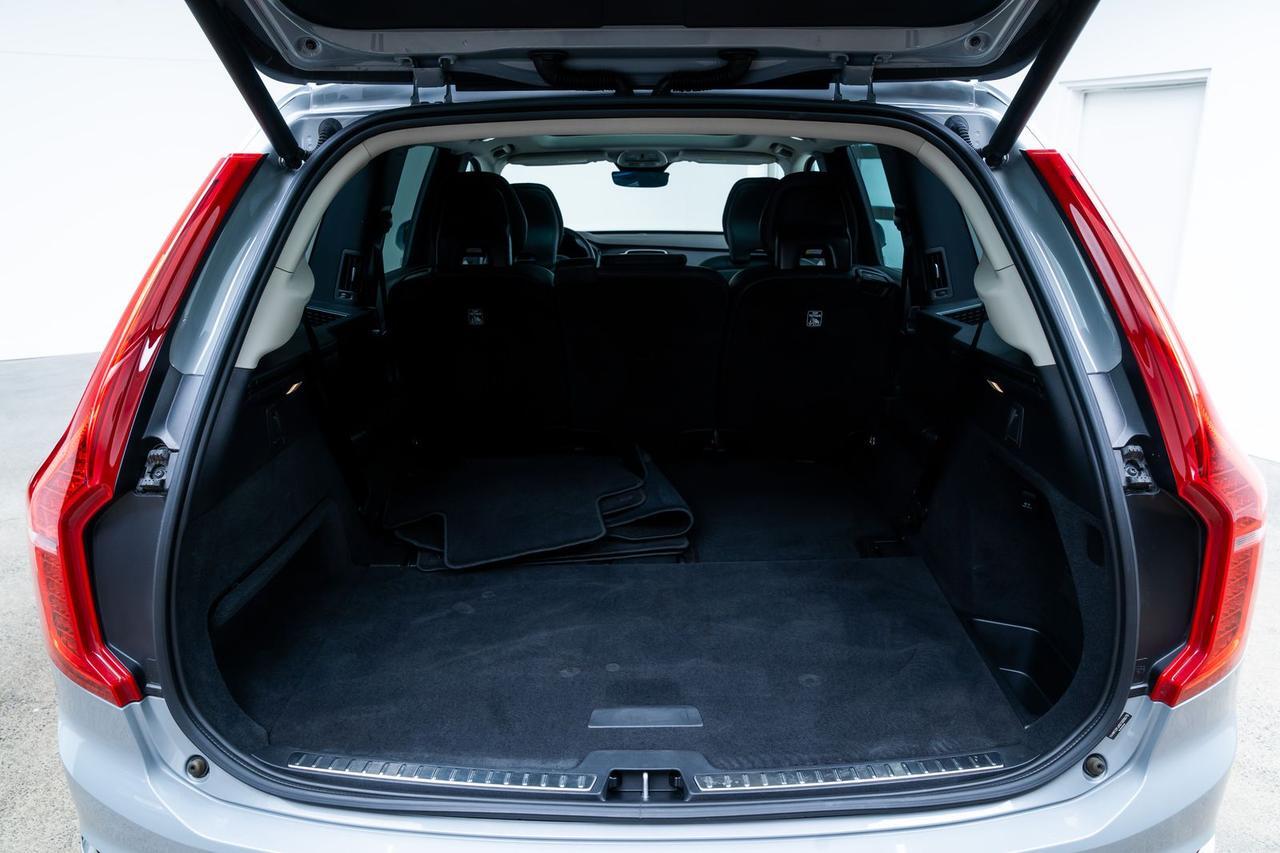 2025 Volvo XC90 B5 Core Pilot Assist Adaptive Cruise Portland OR