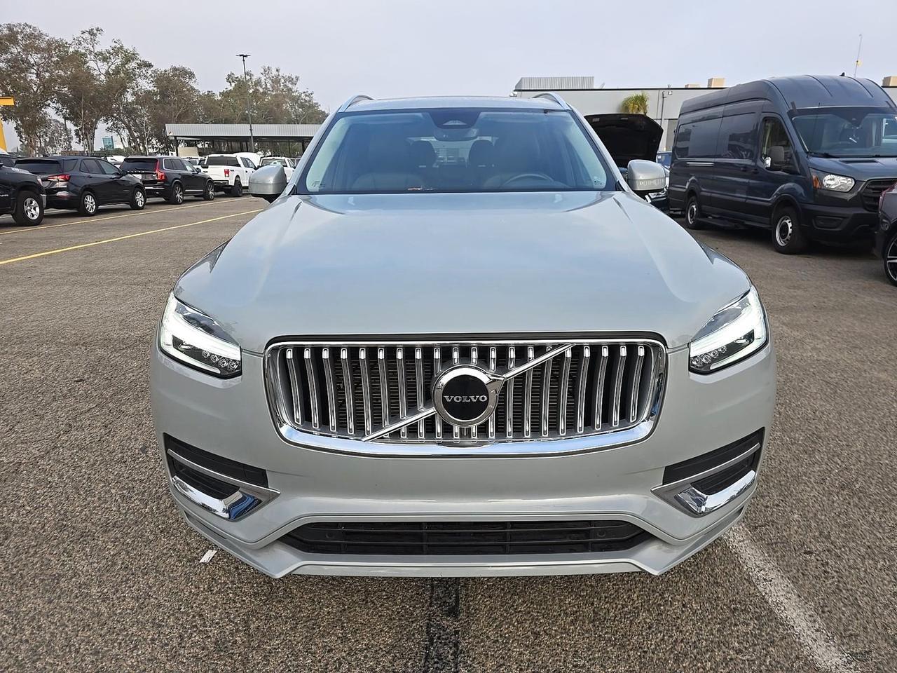 2025 Volvo XC90 B5 Core Pilot Assist Adaptive Cruise Portland OR