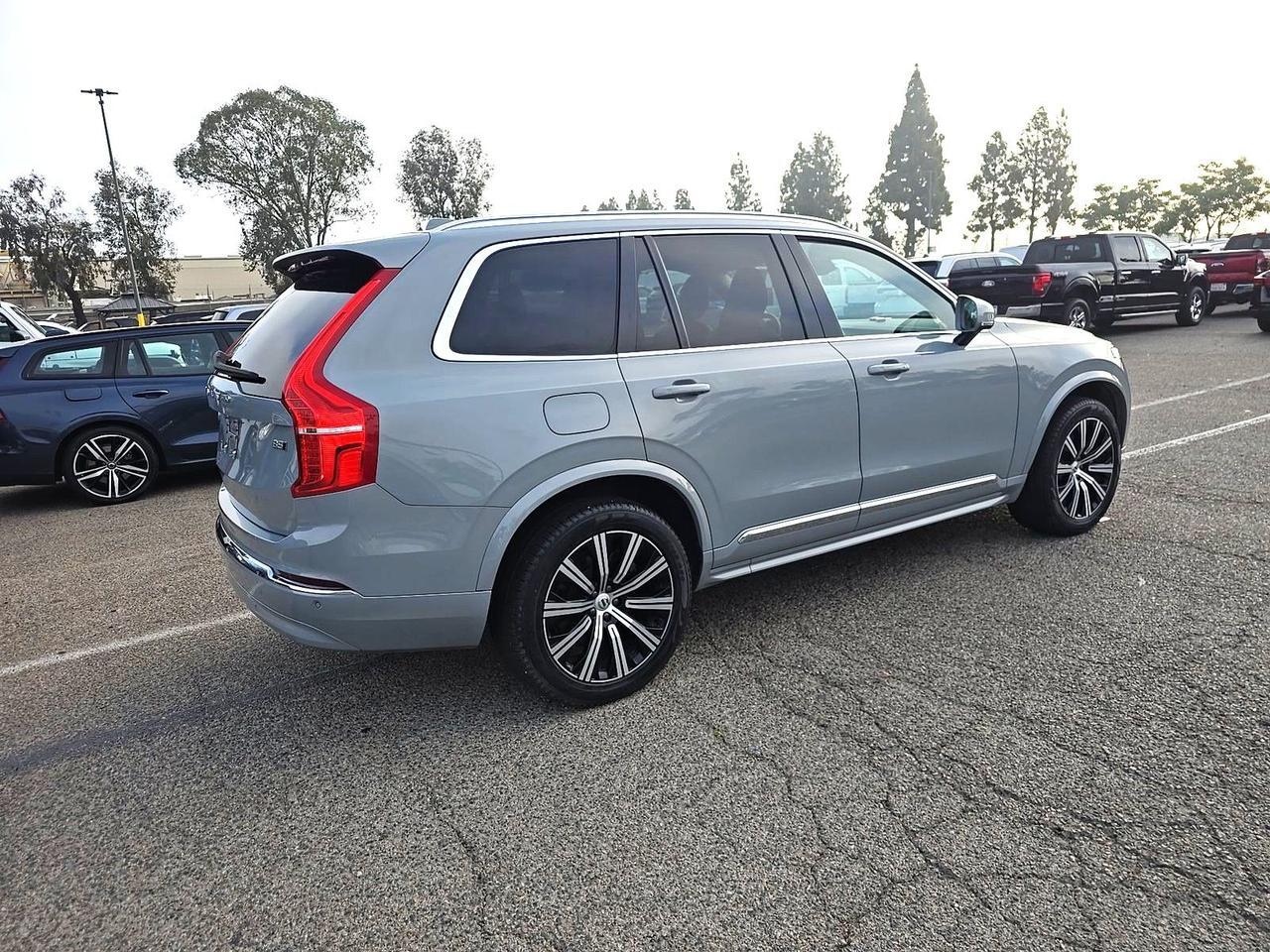 2025 Volvo XC90 B5 Core Pilot Assist Adaptive Cruise Portland OR
