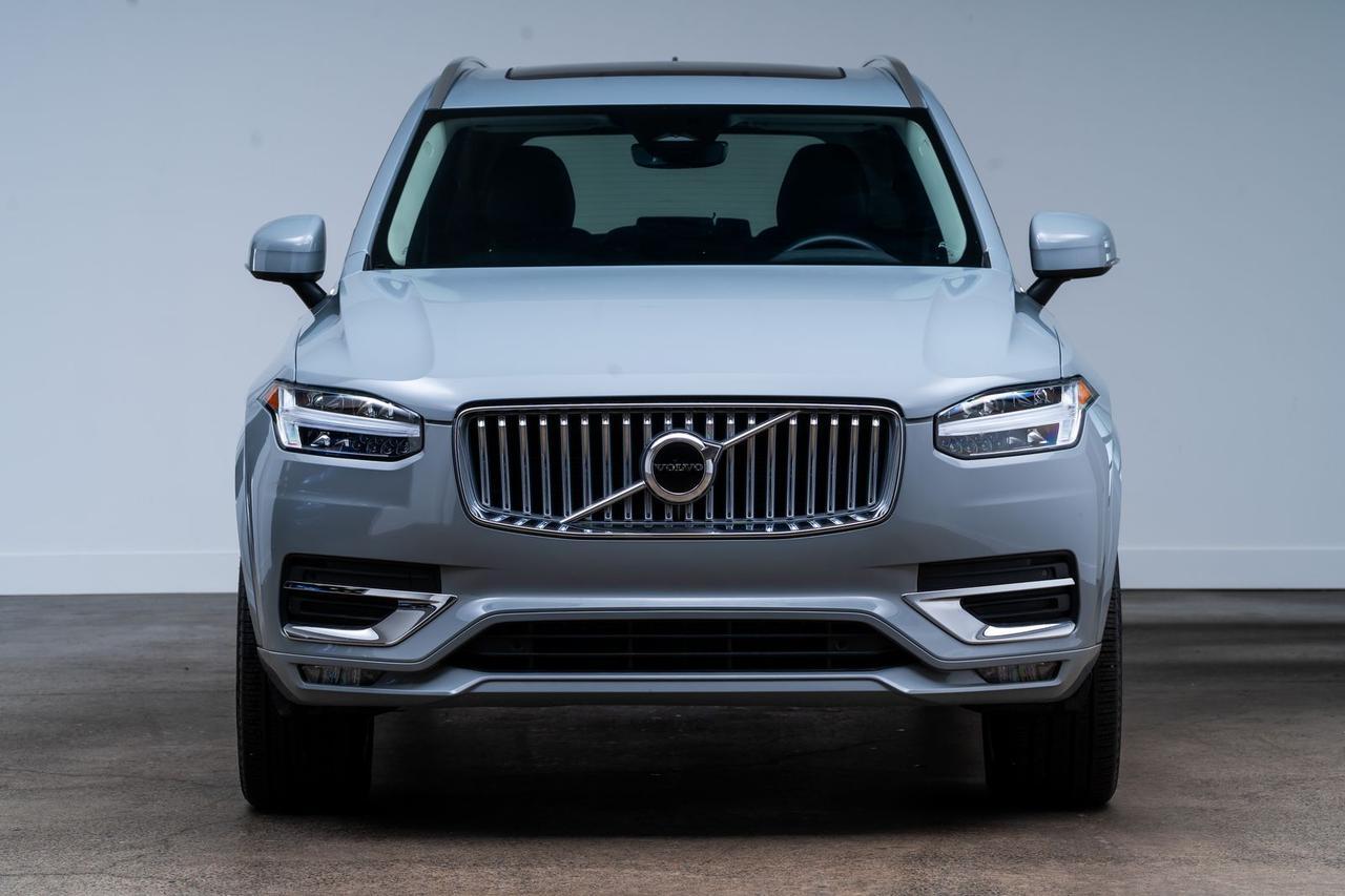 2025 Volvo XC90 B5 Core Pilot Assist Adaptive Cruise Portland OR