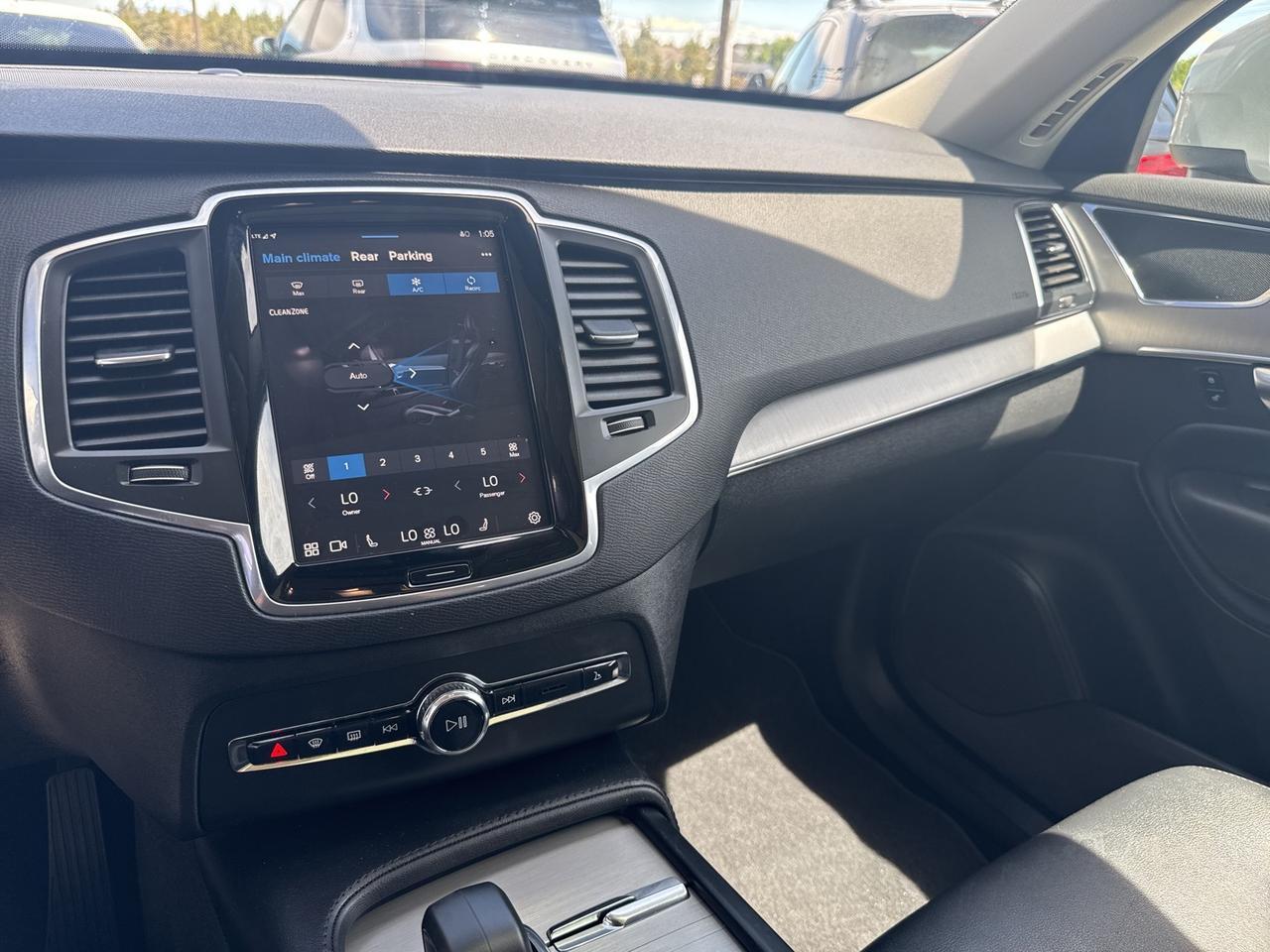 2025 Volvo XC90 B5 Core Bend OR