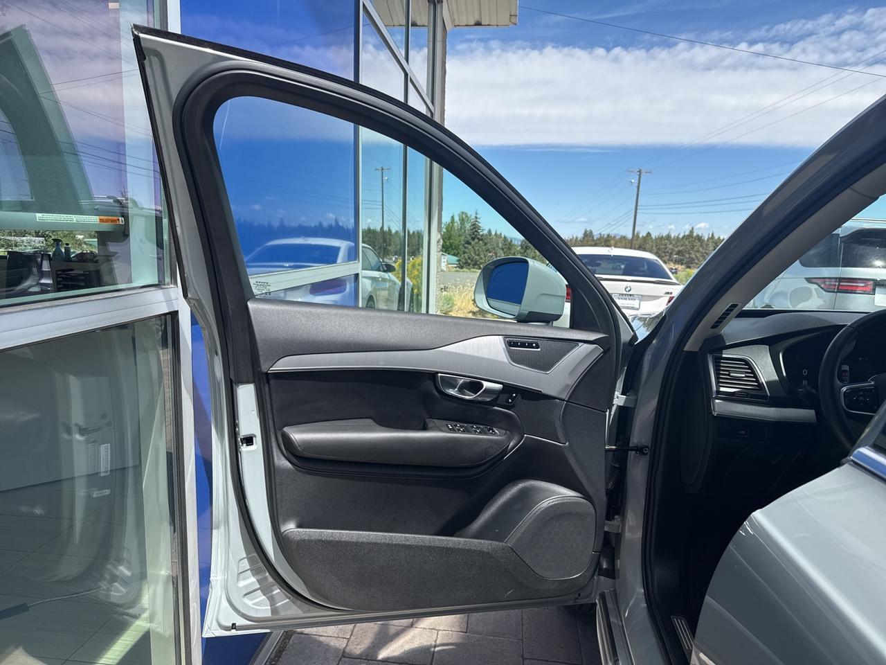 2025 Volvo XC90 B5 Core Bend OR