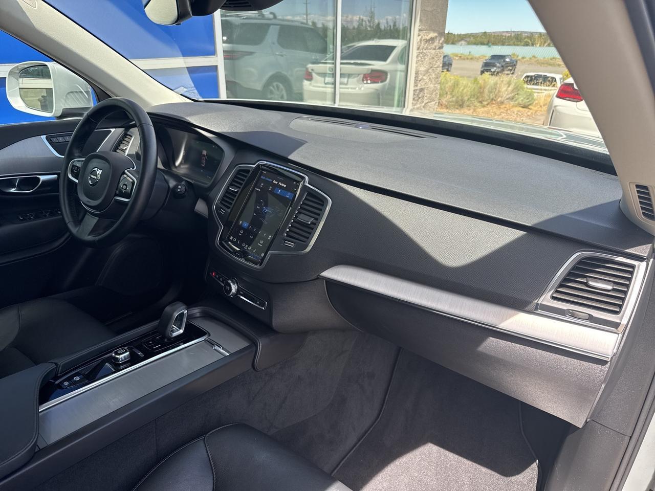 2025 Volvo XC90 B5 Core Bend OR