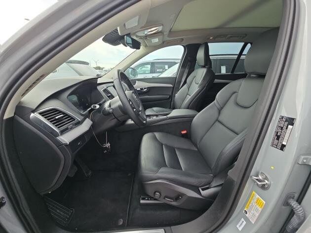 2025 Volvo XC90 B5 Core Bend OR