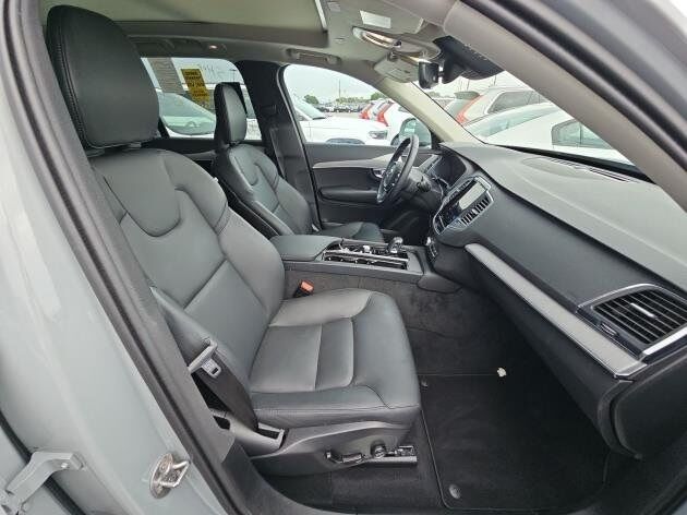 2025 Volvo XC90 B5 Core Bend OR