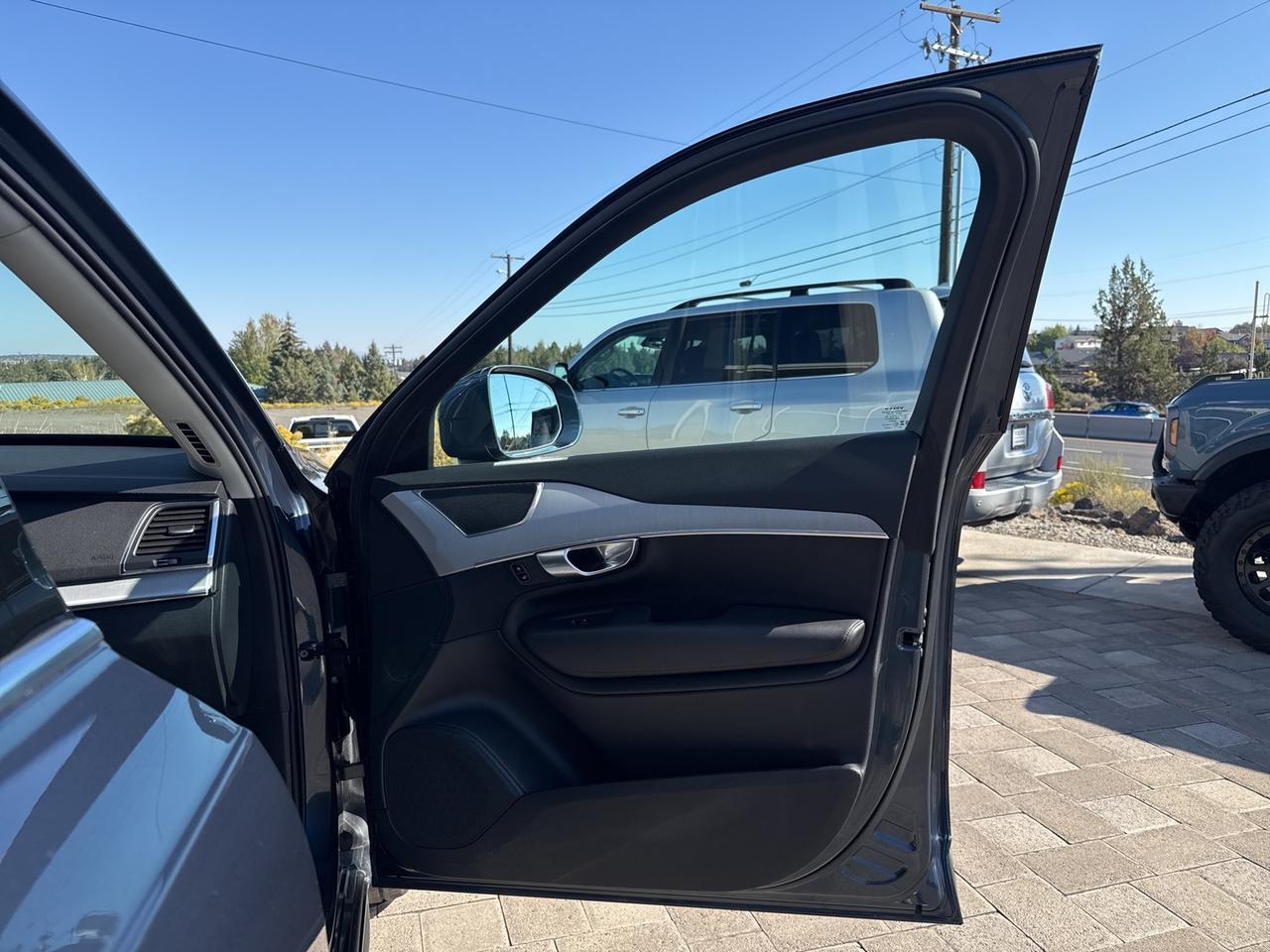 2025 Volvo XC90 B5 Core Bend OR