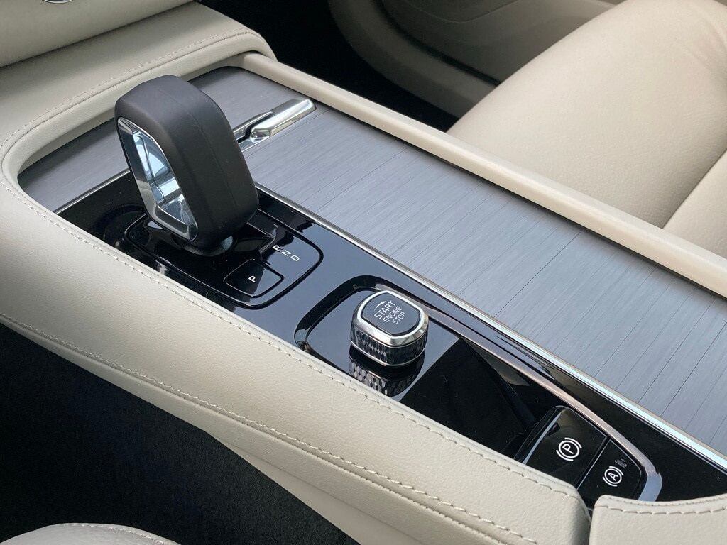 2025 Volvo XC90 B5 Core San Antonio TX