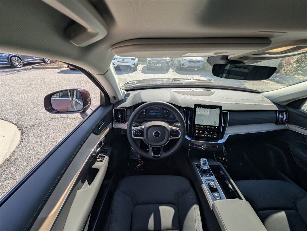 2025 Volvo XC90 B5 Core Hunt Valley MD