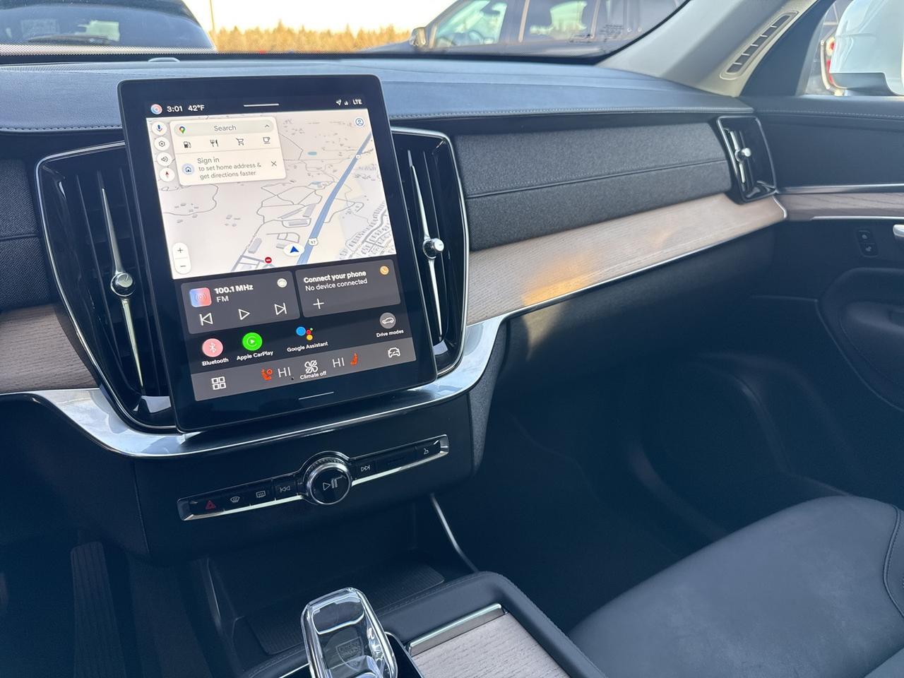 2025 Volvo XC90 B5 Plus Bend OR