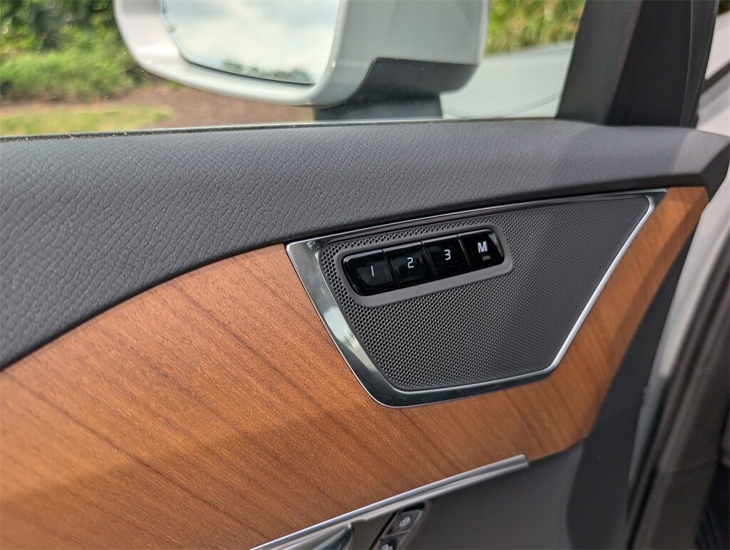 2025 Volvo XC90 B5 Plus Hunt Valley MD