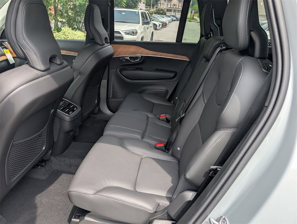 2025 Volvo XC90 B5 Plus Hunt Valley MD