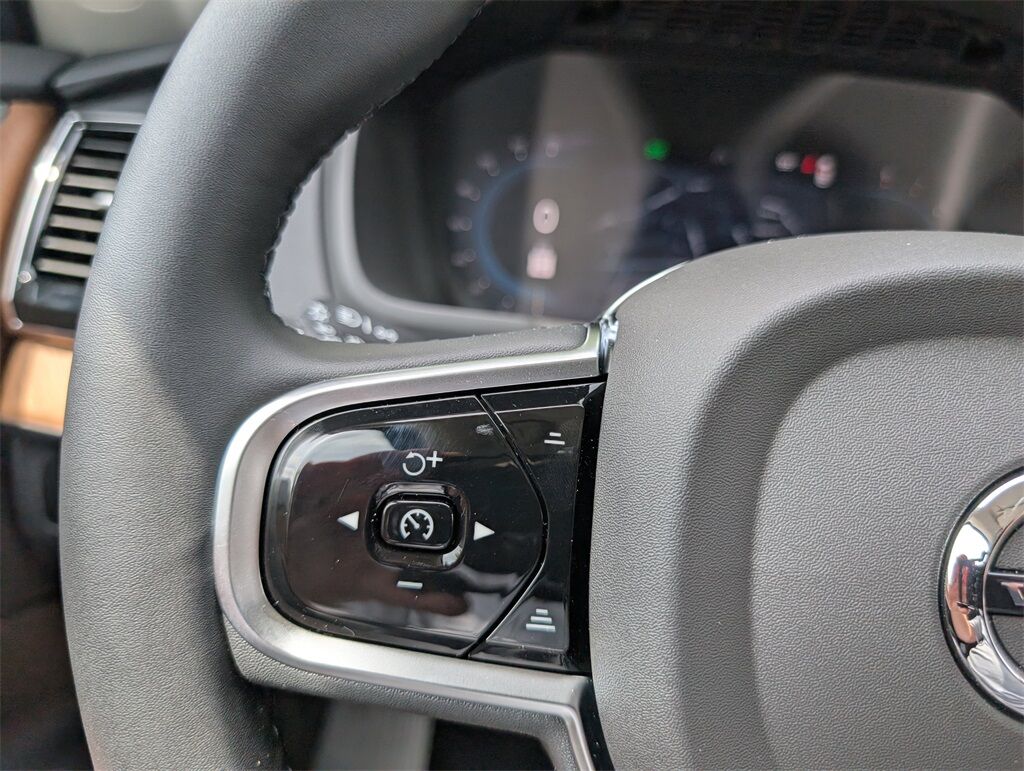 2025 Volvo XC90 B5 Plus Hunt Valley MD