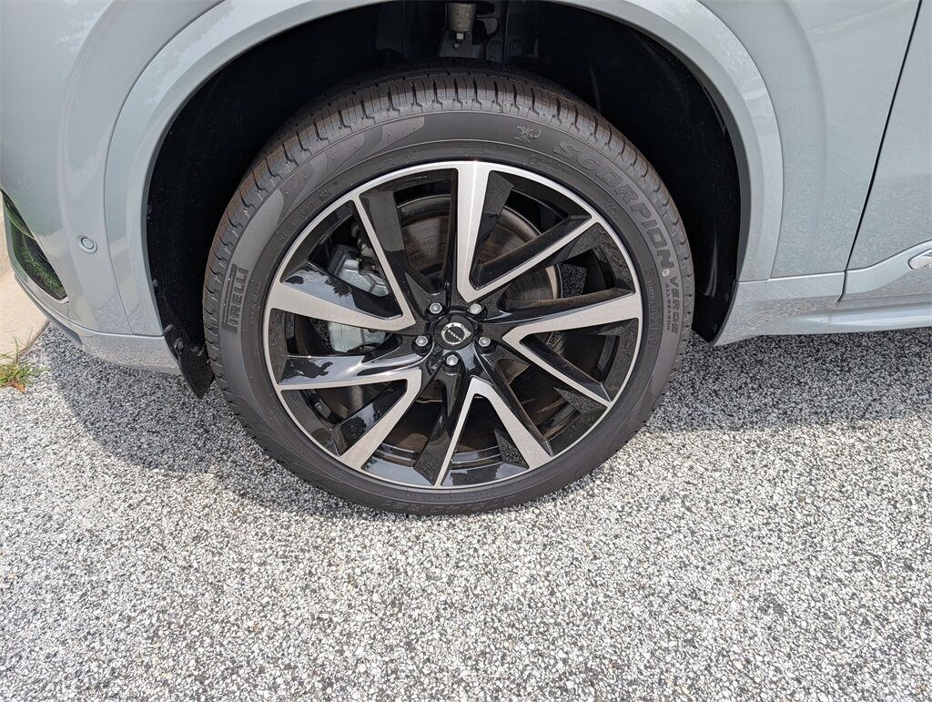 2025 Volvo XC90 B5 Plus Hunt Valley MD