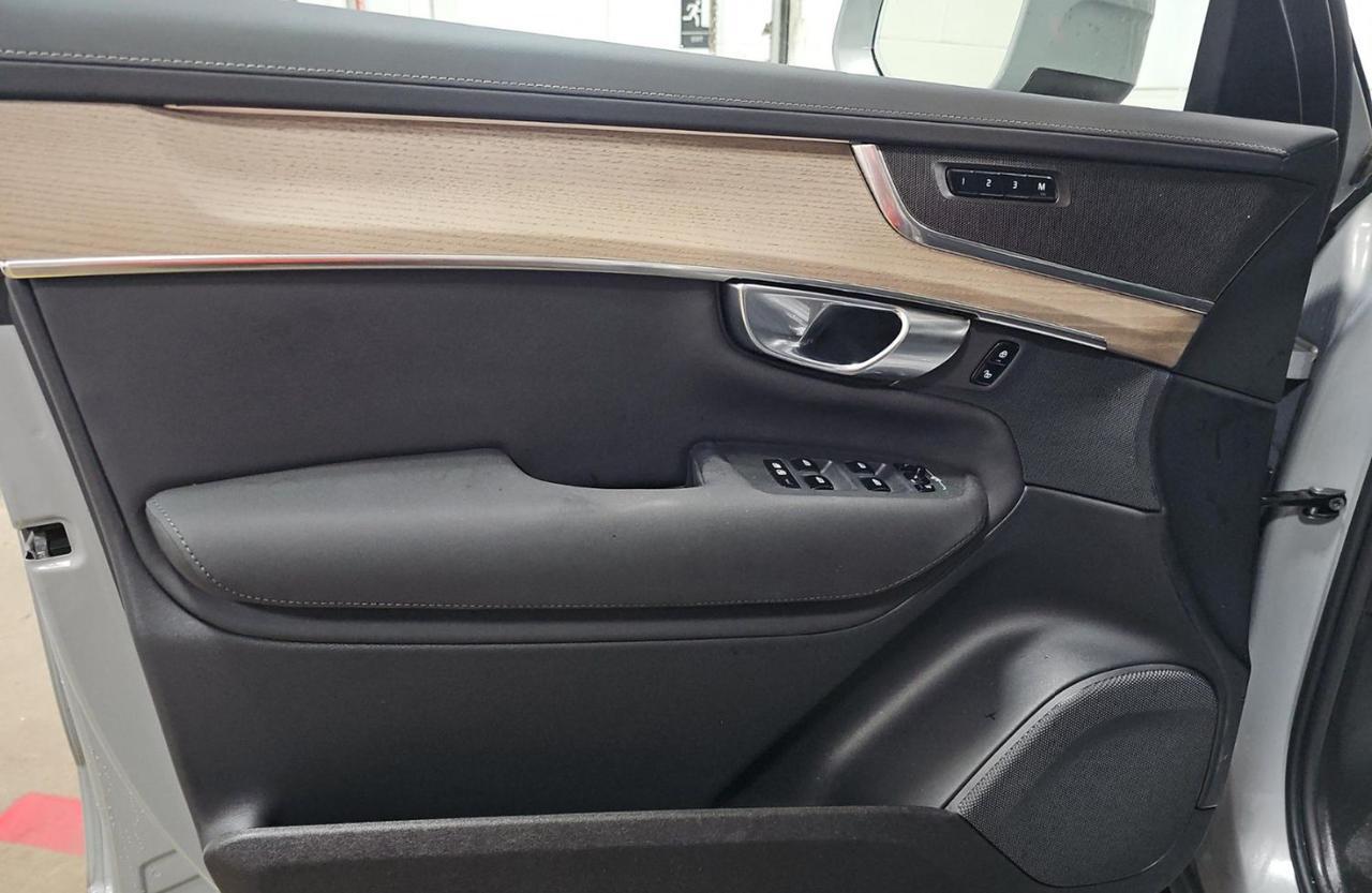 2025 Volvo XC90 B6 AWD Hybrid PLUS w/High Performance Audio, Pilot Assist, 360 Cam, 4 Heate Portland OR
