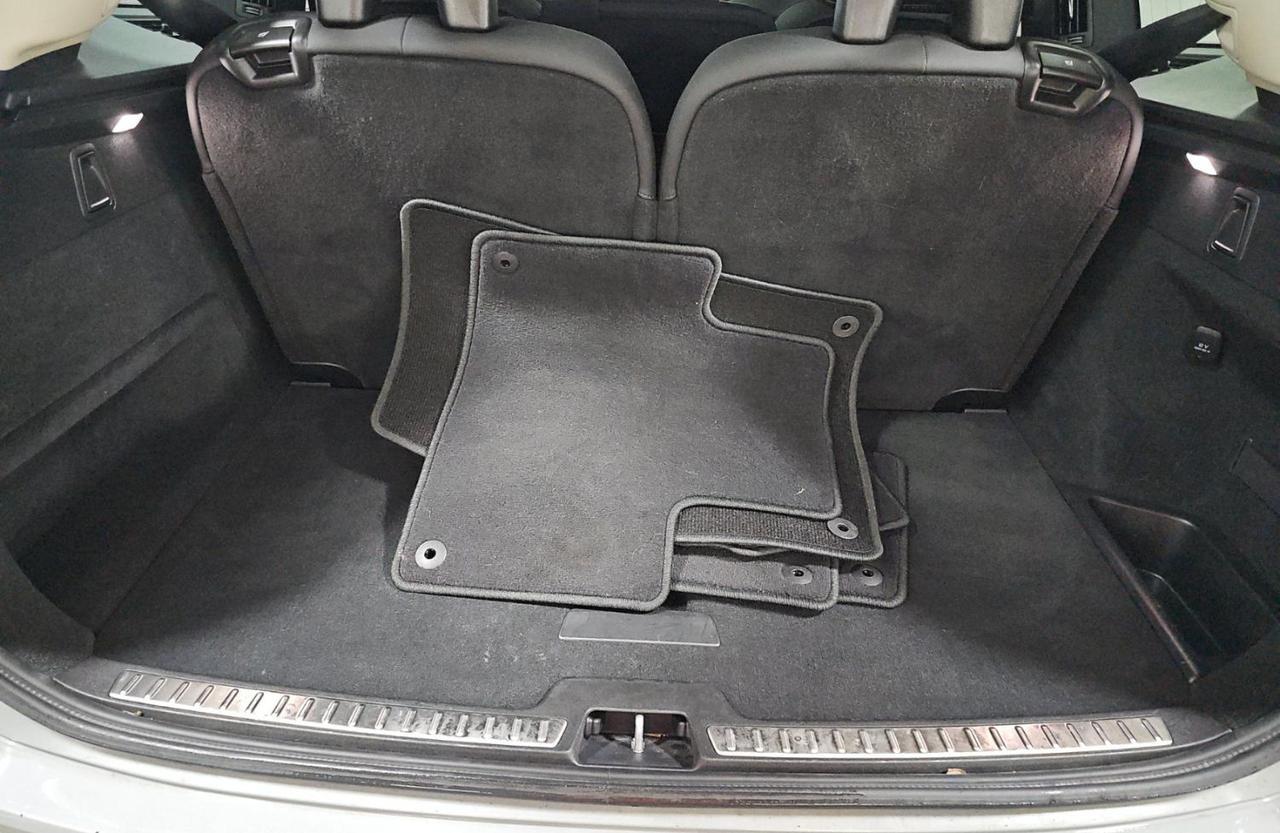 2025 Volvo XC90 B6 AWD Hybrid PLUS w/High Performance Audio, Pilot Assist, 360 Cam, 4 Heate Portland OR