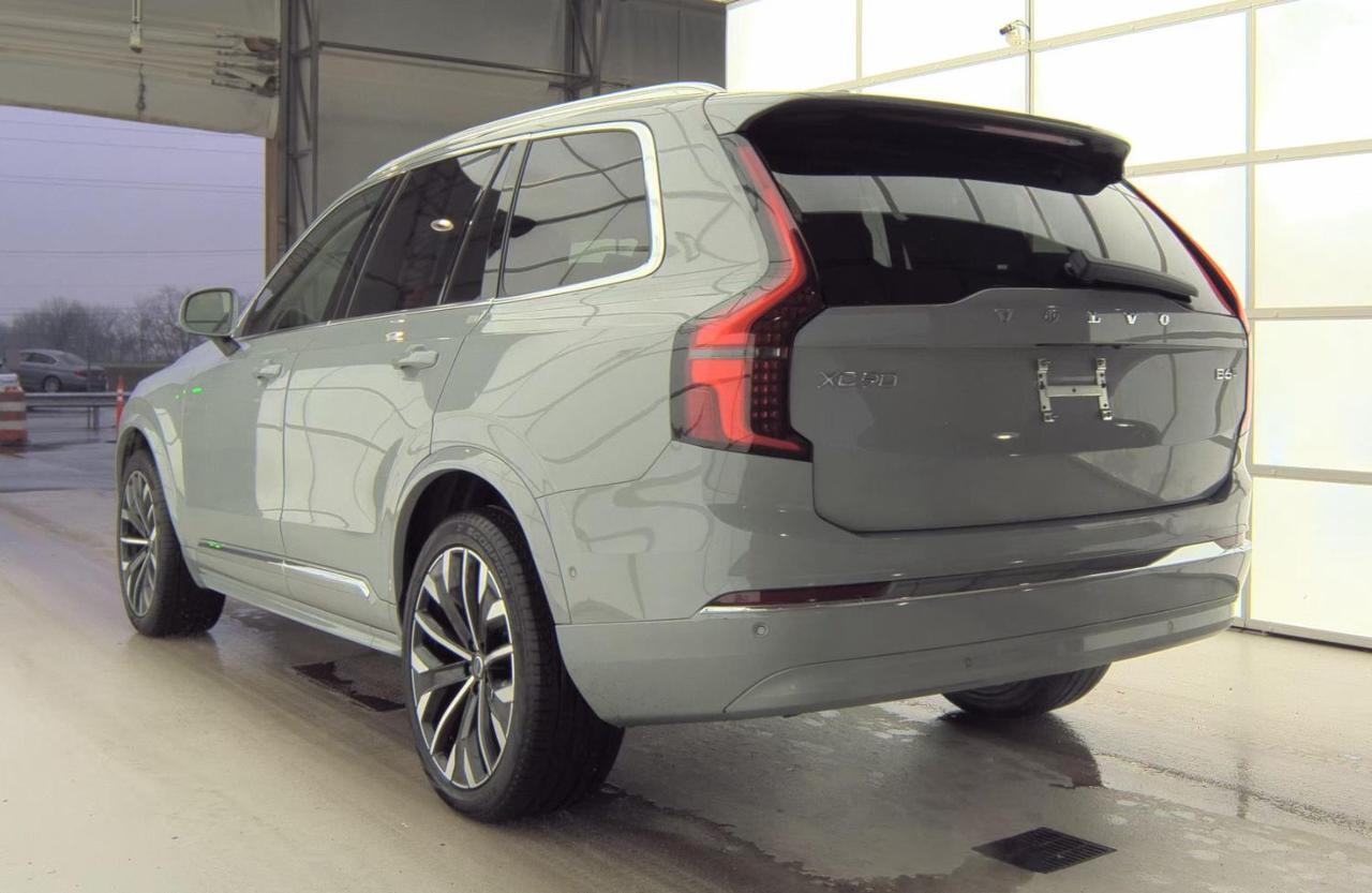 2025 Volvo XC90 B6 AWD Hybrid PLUS w/High Performance Audio, Pilot Assist, 360 Cam, 4 Heate Portland OR