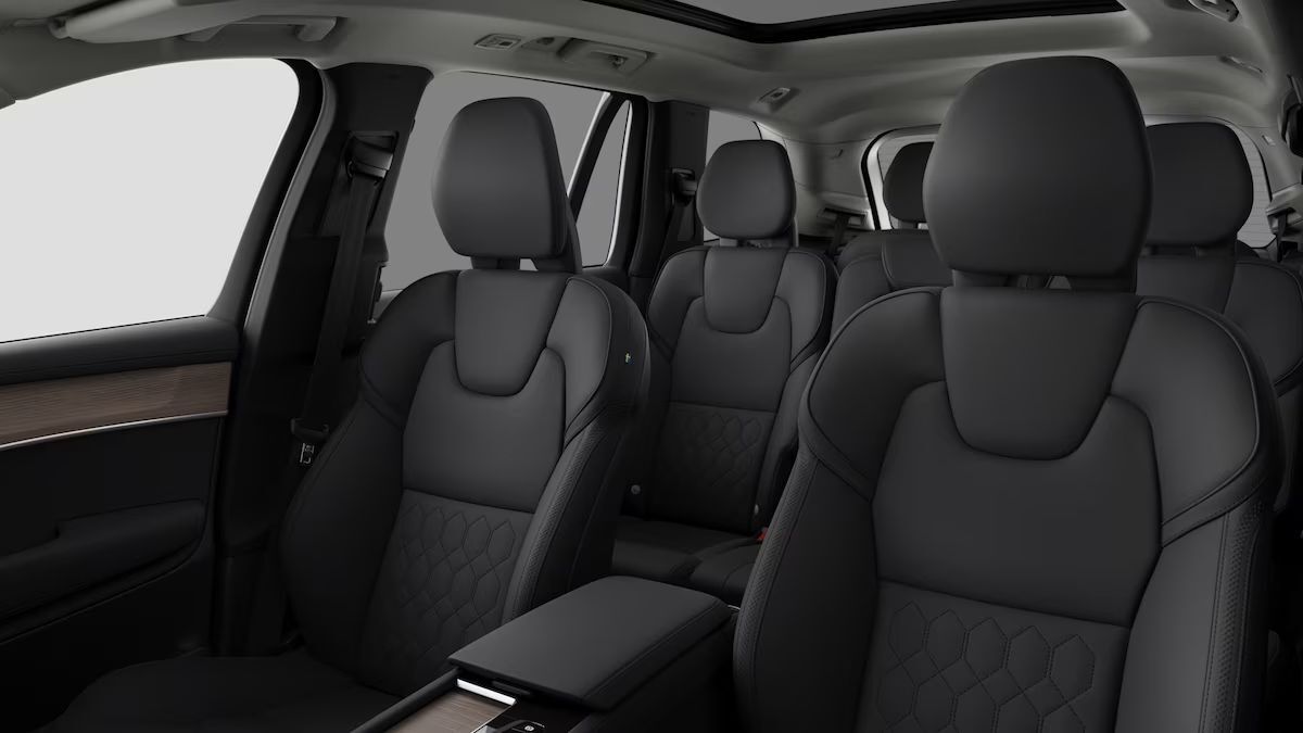 2025 Volvo XC90 B6 AWD Hybrid PLUS w/High Performance Sound * Portland OR