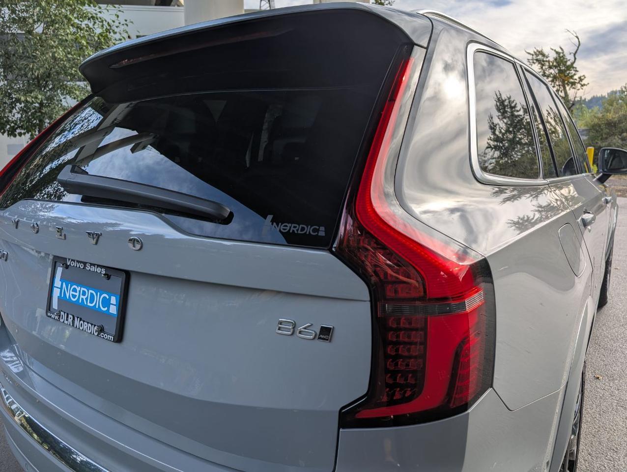 2025 Volvo XC90 B6 AWD Hybrid PLUS w/High Performance Sound, Pilot Assist, 360 Cam, 4 Heated Seats & Wheel Portland OR