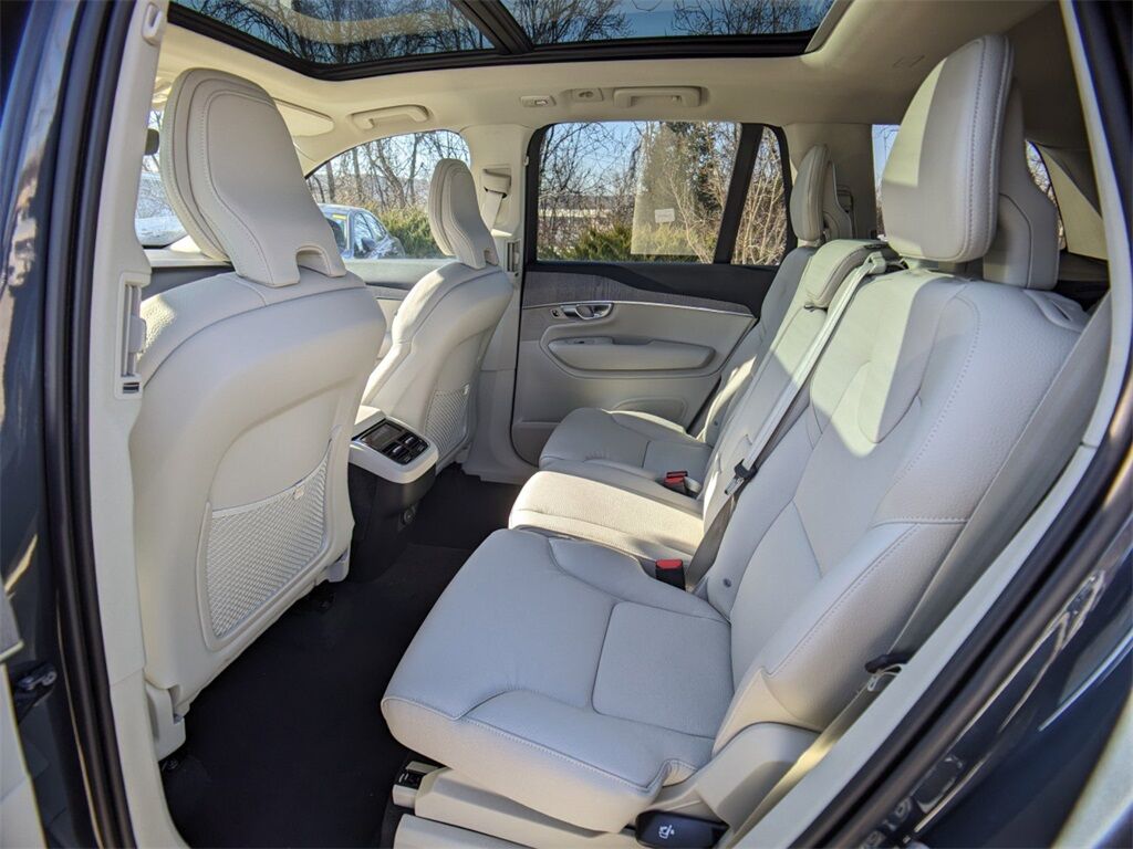 2025 Volvo XC90 B6 Core Hunt Valley MD