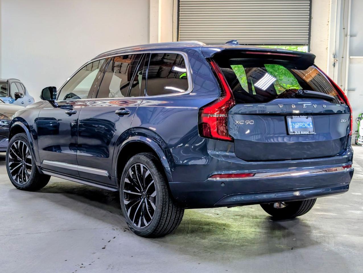 2025 Volvo XC90 B6 Hybrid AWD PLUS | High Performance Audio, Pilot Assist, 360 Cam, 4 Heated Seats & Wheel Portland OR