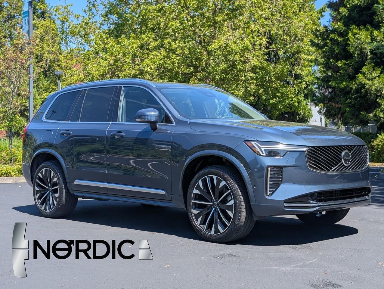 2025 Volvo XC90 B6 Hybrid AWD PLUS | High Performance Audio, Pilot Assist, 360 Cam, 4 Heated Seats & Wheel