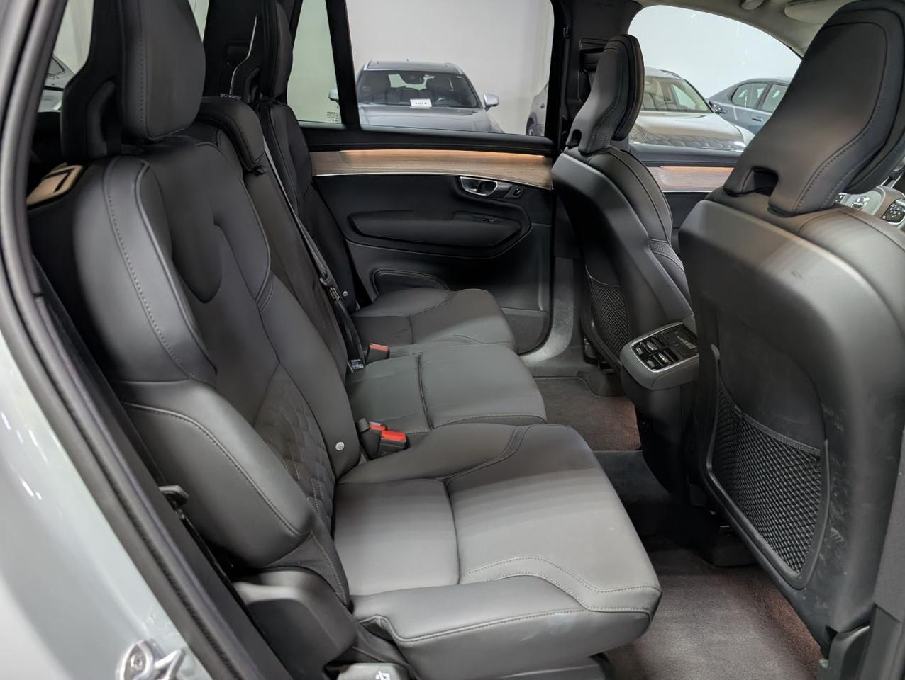 2025 Volvo XC90 B6 Hybrid AWD PLUS | High Performance Audio, Pilot Assist, 360 Cam, 4 Heated Seats & Wheel Portland OR
