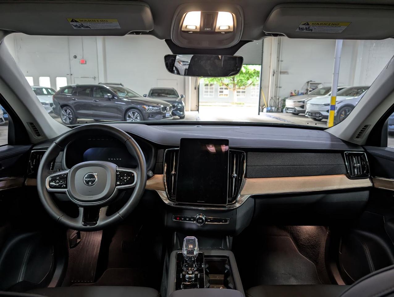 2025 Volvo XC90 B6 Hybrid AWD PLUS | High Performance Audio, Pilot Assist, 360 Cam, 4 Heated Seats & Wheel Portland OR