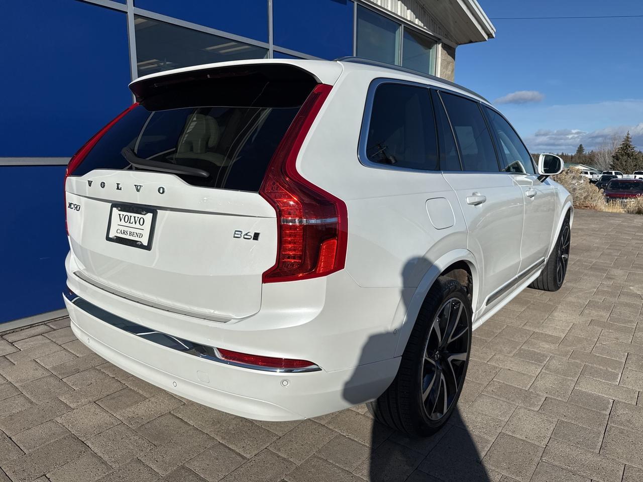 2025 Volvo XC90 B6 Plus 6-Seater Bend OR